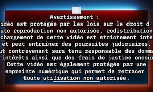 Brunette francaise sans culotte est une salope, elle trompe son mari se fait baiser par le plombier