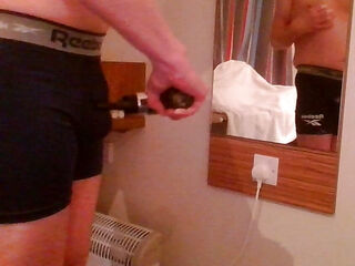 Naughty wank in Hotel in boxers