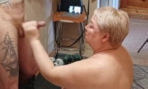 mature milf with big tits instead of tip jerks off and sucks my dick close up