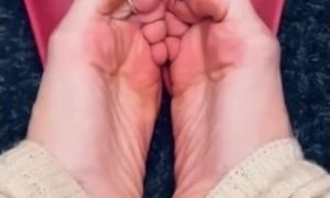 Slides and hot milf feet, legwarmers, perfect nails, and wrinkles included! Foot fetish
