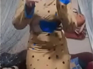 شرموطه مصريه ترقص لعشيقها