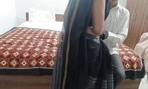 Indian Sex video of Beautiful Teacher with Students Father