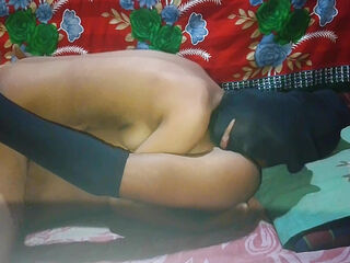 Today I enjoyed fucking my sister-in-law naked for the first time. Indian. Desi style. sax video..