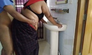 Tamil Hot aunty stand in front of mirror & hair combined then a Guy fucks her on Valentine's Day - 2023 Happy Valentine