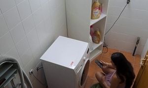 'Horny Married Mom Fucks the Handyman on The Laundry Machine'