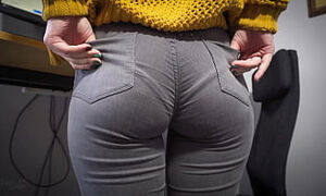 Hot Secretary In Tight Jeans Teases Ass With Visible Panty Line