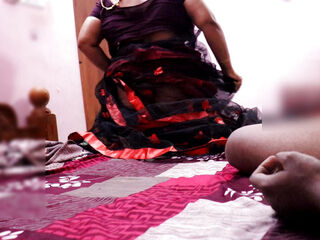 Sexy Indian Aunty Sreejaa Big Juicy Tits in Saree Fucked Hard by Her Neighbour
