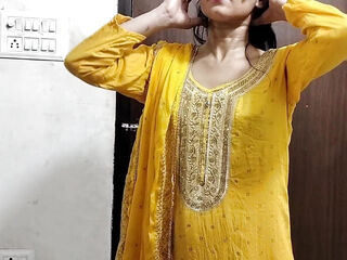 Indian muslim girl ko hotel me le jakar jabar dasti pela