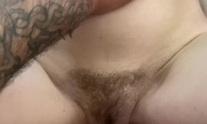 Criempie this hairy pussy
