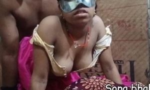 Best Indian saree sex video. Indian village wife fucked hard in hot saree blouse petticoat.