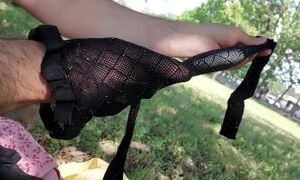 I present a pair of black mesh tights ?