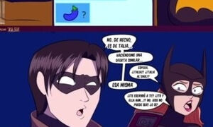 Batgirl caliente engaña a Batman y folla con Robin
