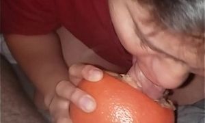 Gargle job with grapefruit