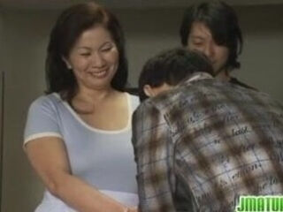 Mature Chizuru Knows How To Satiate Hard-Ons