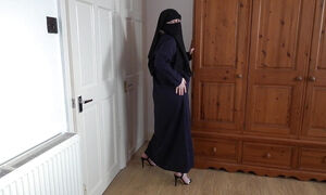 Pale Skin MILF in Burqa and Niqab and High heels Dancing