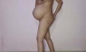 Indian pregnant wife pussy pamping