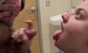 quick suck and fuck in gas station bathroom