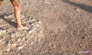 Real German Mature Couple Outdoor Peeing and Fuck on Holiday Trip near Beach