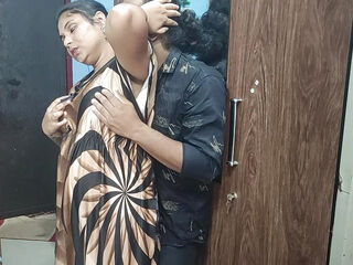 Mallu trivandrum couple hot lip lock romance with fuck